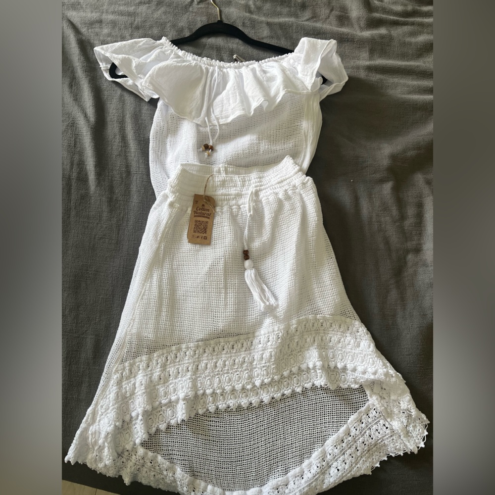 Cotton Natural set, resort style top and skirt. Brand new never worn. 100%cotton